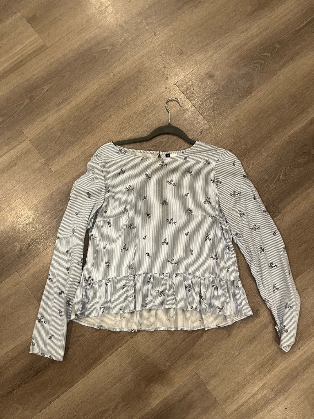 H&M Divided Blouse: Workwear or Casual Wear